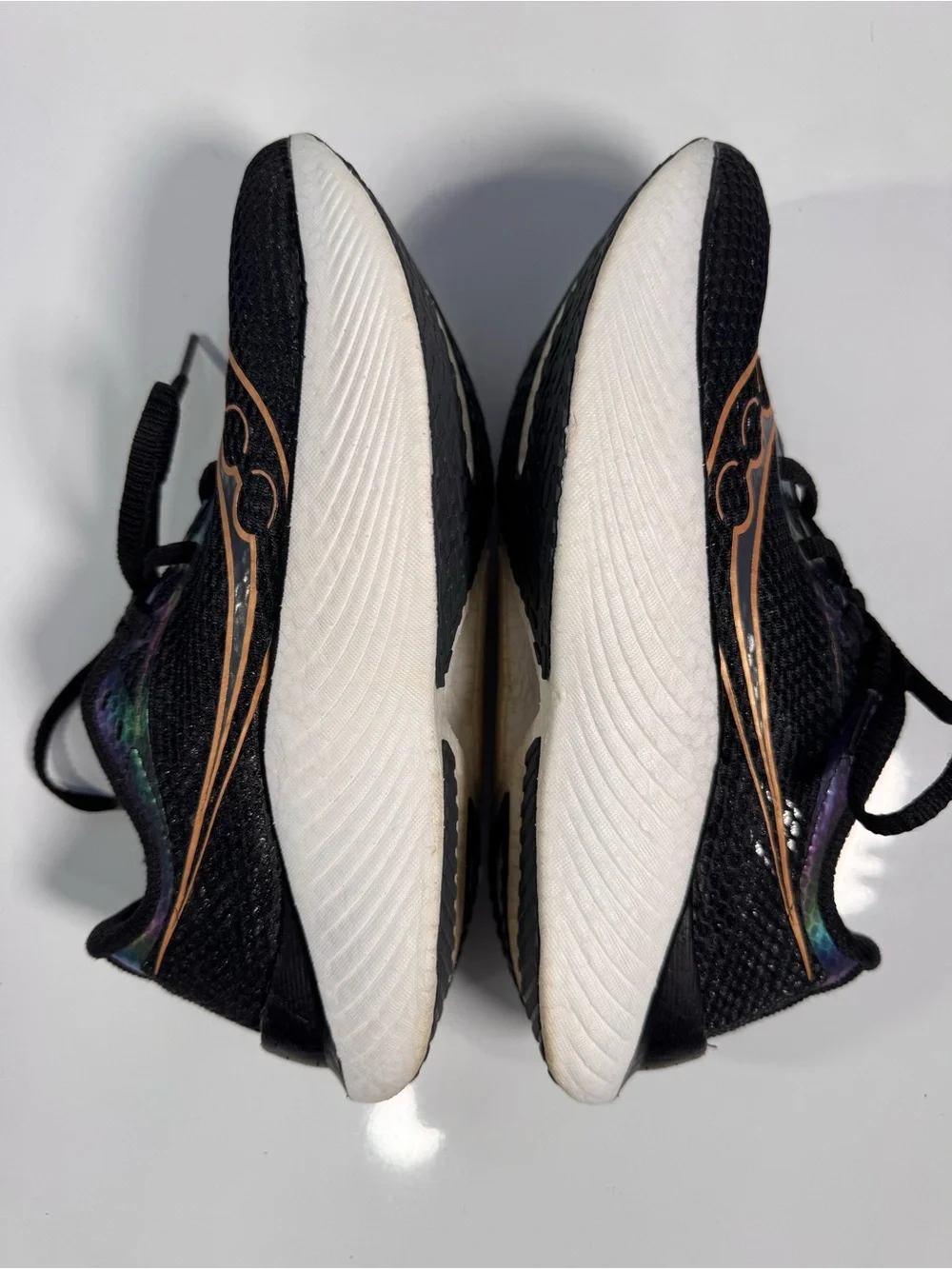 Saucony Endorphin Pro 3 Women’s 8.5 Black Goldstruck Carbon Plate Running Shoes